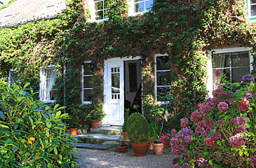 Ferienhof Klindt - Ferienwohnungen direkt an der Ostsee, nur 150 m vom